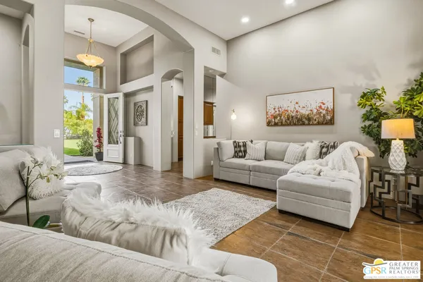 $739,000 | 2 Brentwood Way, Palm Desert, CA 92260