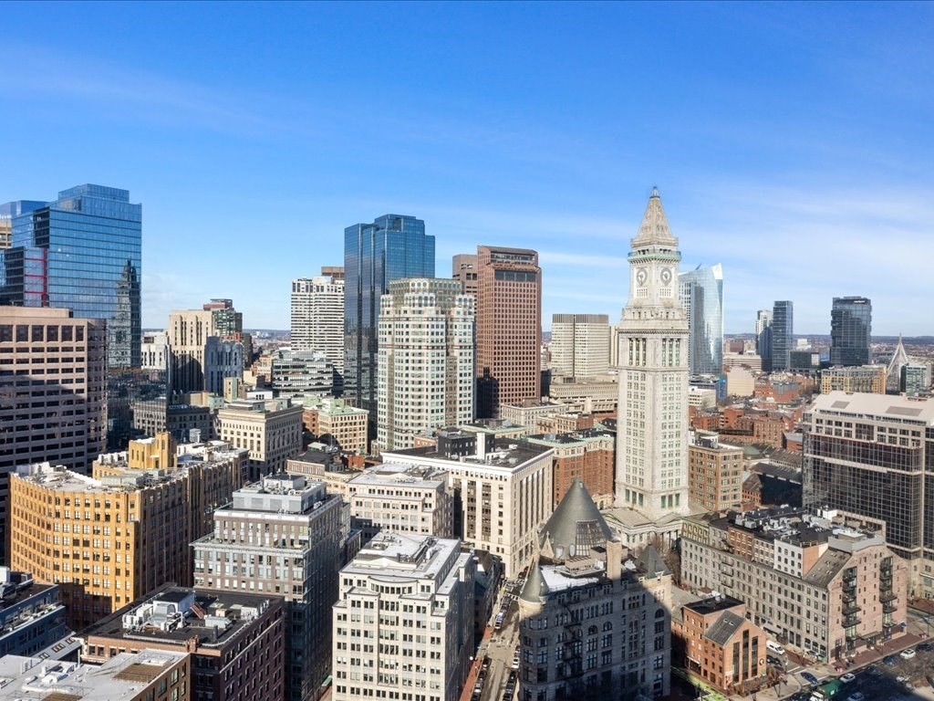 a picture of city view