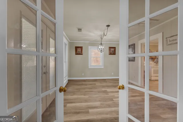 a view of back yard of the house