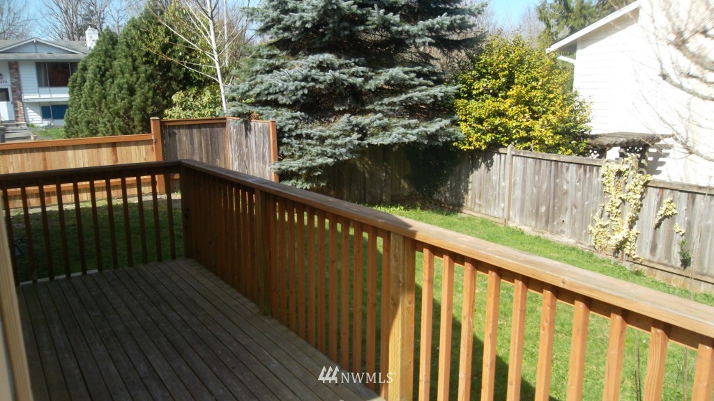 22109 7th Place West Bothell, WA 98021 - Photo 13 of 19