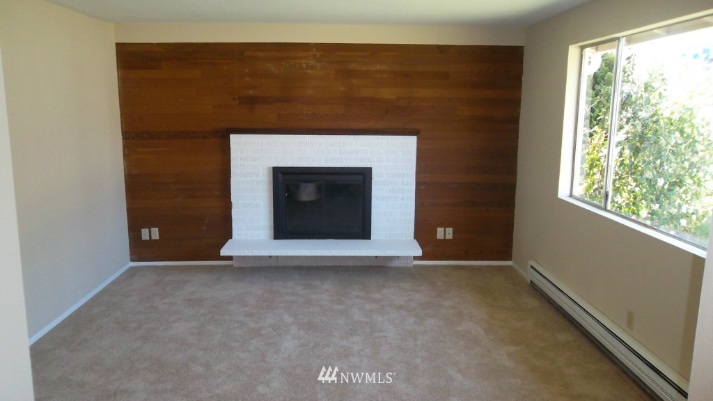 22109 7th Place West Bothell, WA 98021 - Photo 4 of 19