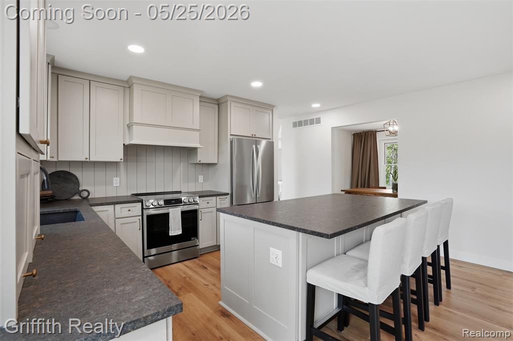 10232 Spencer Road Brighton, MI 48114 - Photo 12 of 57