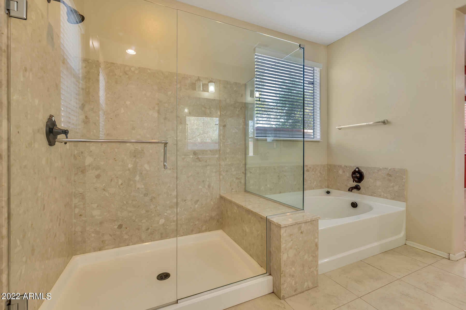 4625 East Beck Lane Phoenix, AZ 85032 - Photo 8 of 28 Primary Bath Suite