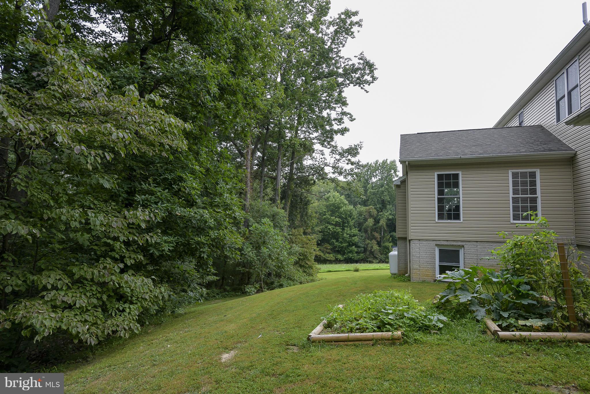 1105 Muller Road Westminster, MD 21157 - Photo 8 of 30 Exterior (Rear)