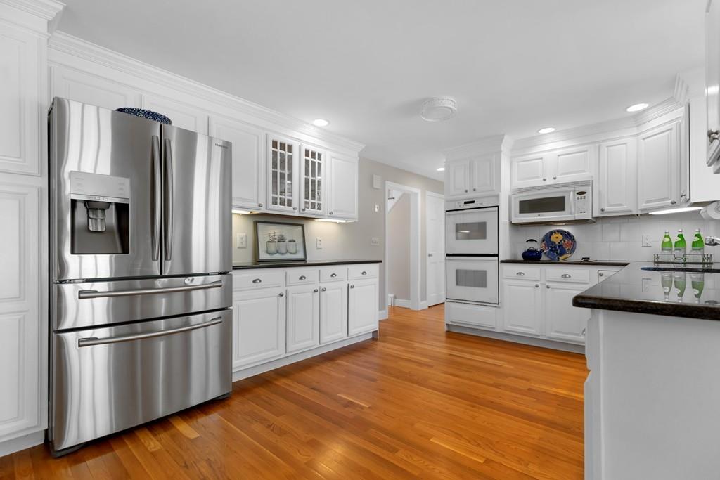 23 Anson Road Concord, MA 01742 - Photo 4 of 33