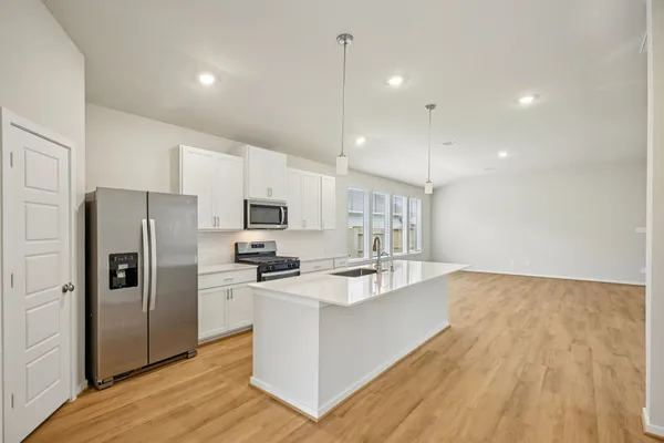 $333,440 | 5921 Mockingbird Ldg Lane, Pearland, TX 77584