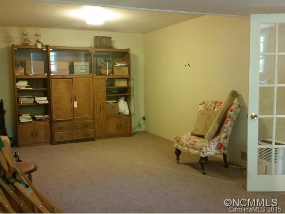25 Red Oak Road Asheville, NC 28804 - Photo 23 of 24