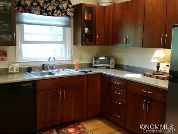 25 Red Oak Road Asheville, NC 28804 - Photo 4 of 24