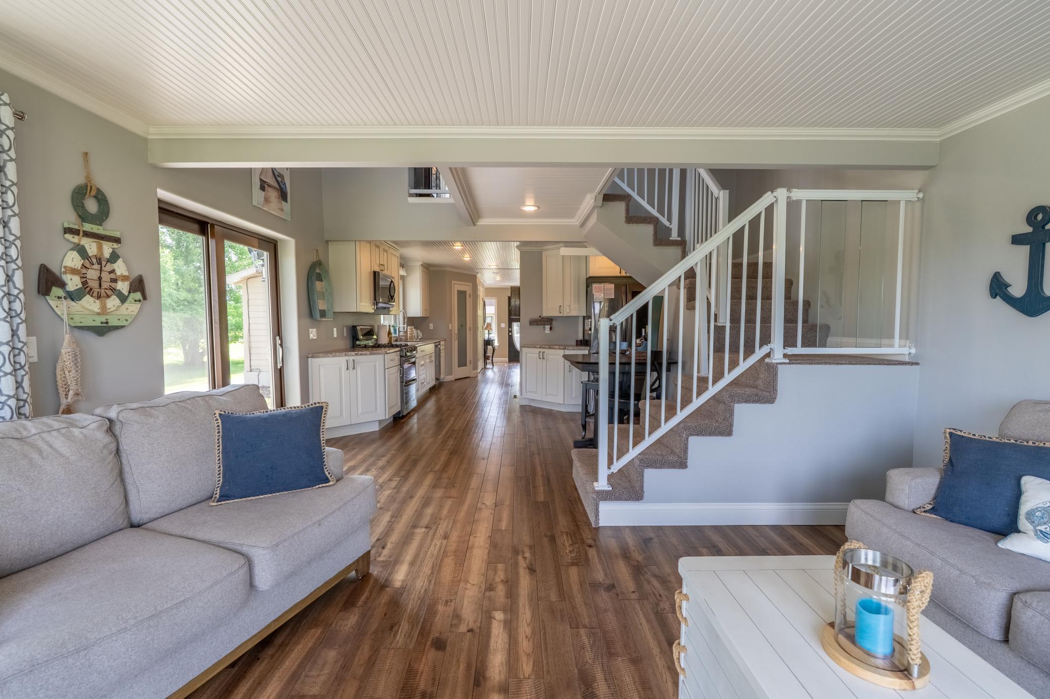 403 Riverview Drive Southeast Warroad, MN 56763 - Photo 22 of 41