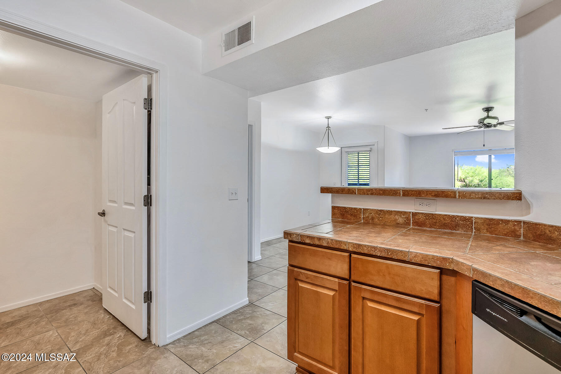 5751 North Kolb Road, Unit 4103 Tucson, AZ 85750 - Photo 17 of 45 Gallery Image 17