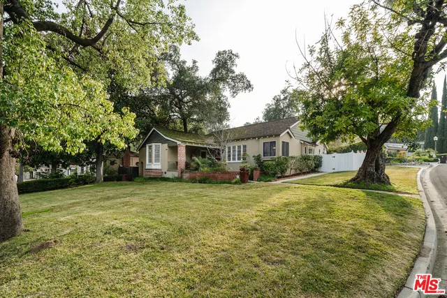 $1,535,000 | 2309 Hermosita Drive, Glendale, CA 91208