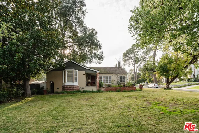 $1,535,000 | 2309 Hermosita Drive, Glendale, CA 91208