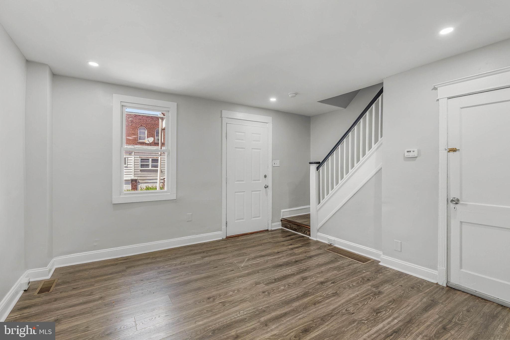 7052 Aberdeen Road Upper Darby, PA 19082 - Photo 7 of 27