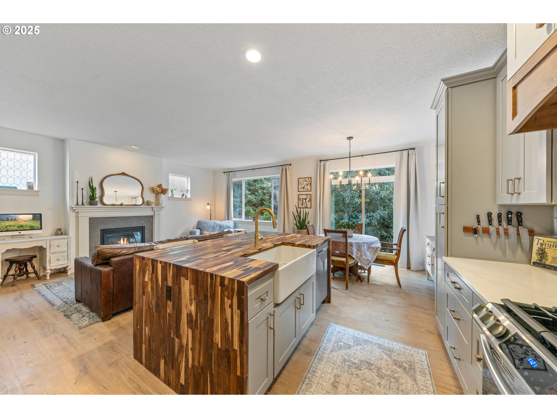 30486 Southwest Ruth Street Wilsonville, OR 97070 - Photo 13 of 39