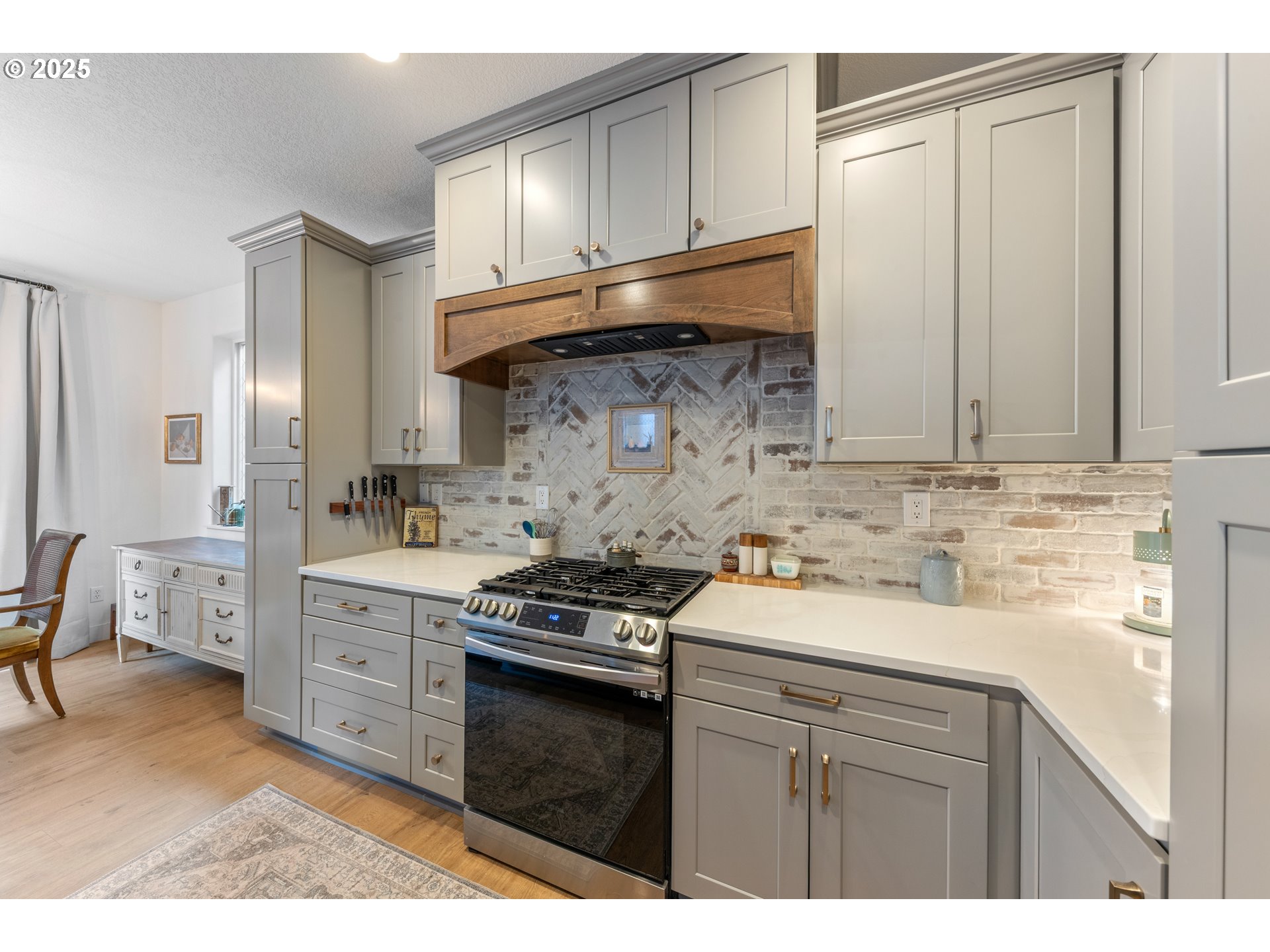 30486 Southwest Ruth Street Wilsonville, OR 97070 - Photo 14 of 39