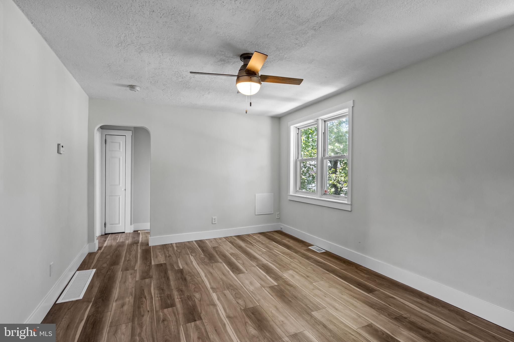 709 Broadway, Unit 2 Westville, NJ 08093 - Photo 9 of 12