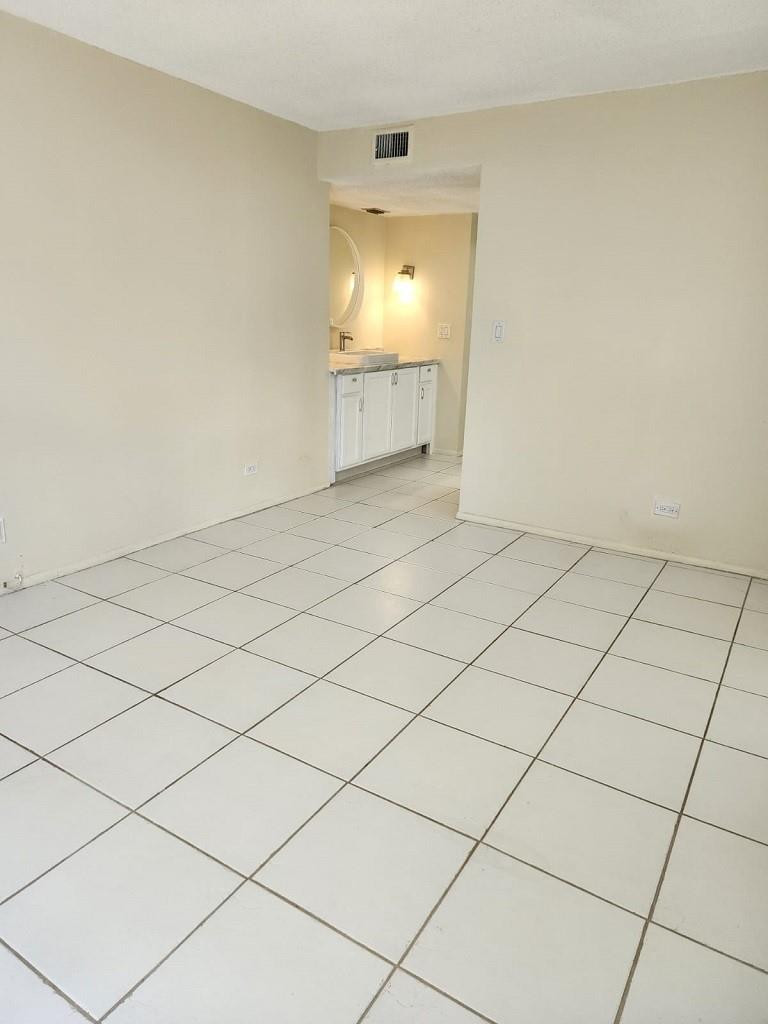 3660 Inverrary Drive, Unit 3L Lauderhill, FL 33319 - Photo 8 of 13 Photo 8