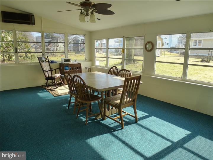28 Winding Way Hamilton, NJ 08620 - Photo 15 of 20 Sun Room