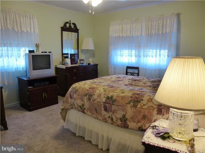 28 Winding Way Hamilton, NJ 08620 - Photo 10 of 20 Bedroom