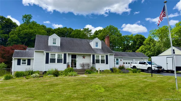 $434,900 | 18 Terwilliger Road, Hyde Park, NY 12538