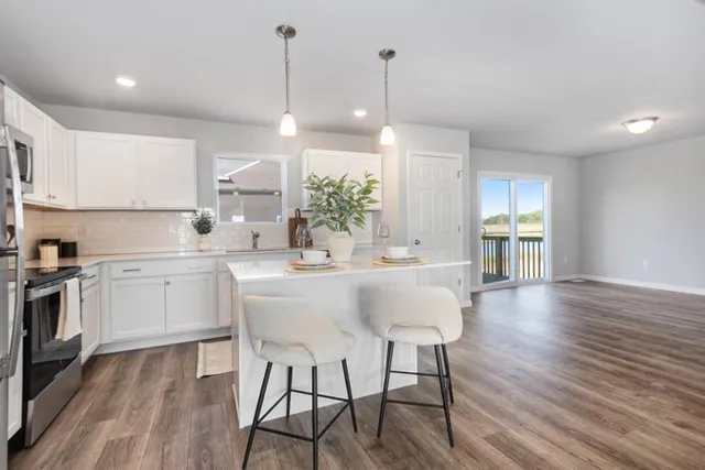 $459,900 | 171 Peppermint Drive, Holland, MI 49423