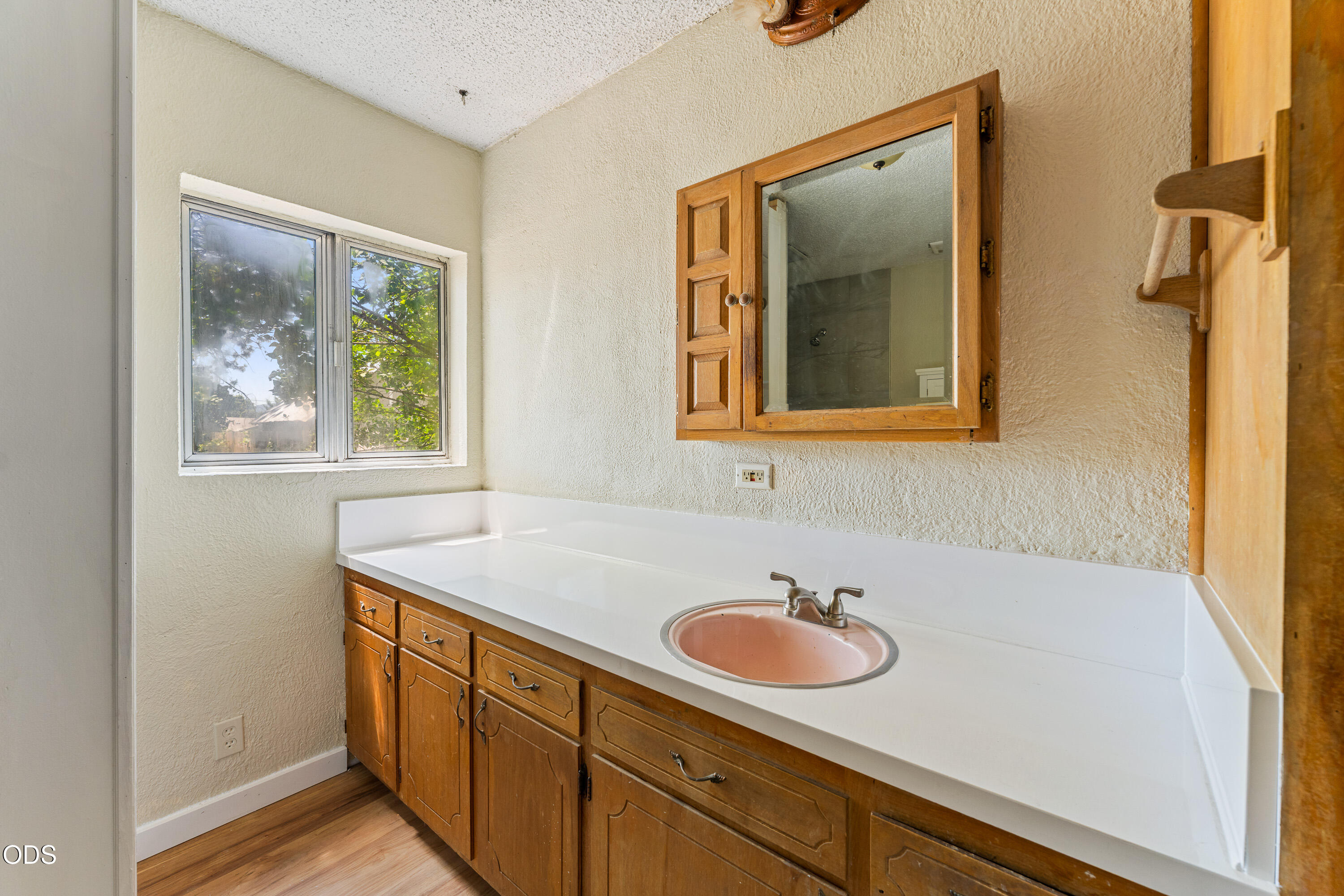 1711 Southwest J Street Grants Pass, OR 97526 - Photo 12 of 18