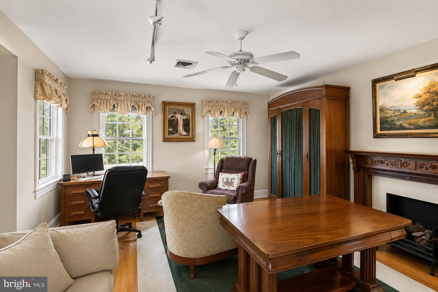 1552 Widows Mite Road Edgewater, MD 21037 - Photo 24 of 56 Retouched - upper level primary suite