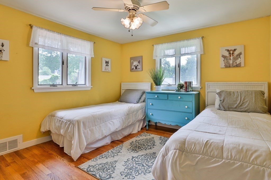 15 Woodale Road Lynn, MA 01904 - Photo 20 of 33 Gallery Image 20