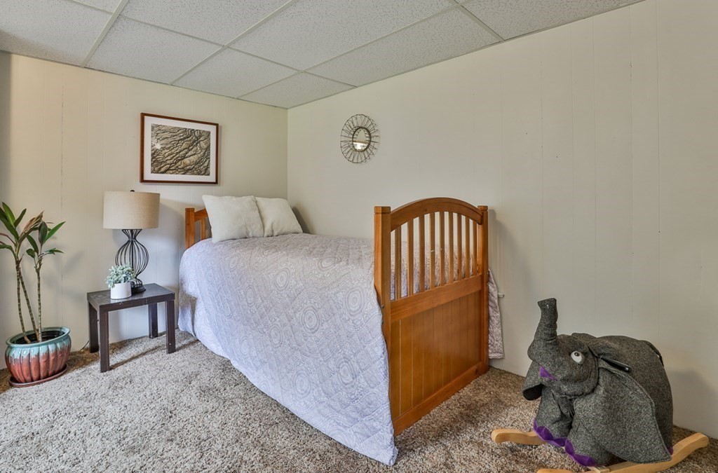 15 Woodale Road Lynn, MA 01904 - Photo 26 of 33 Gallery Image 26