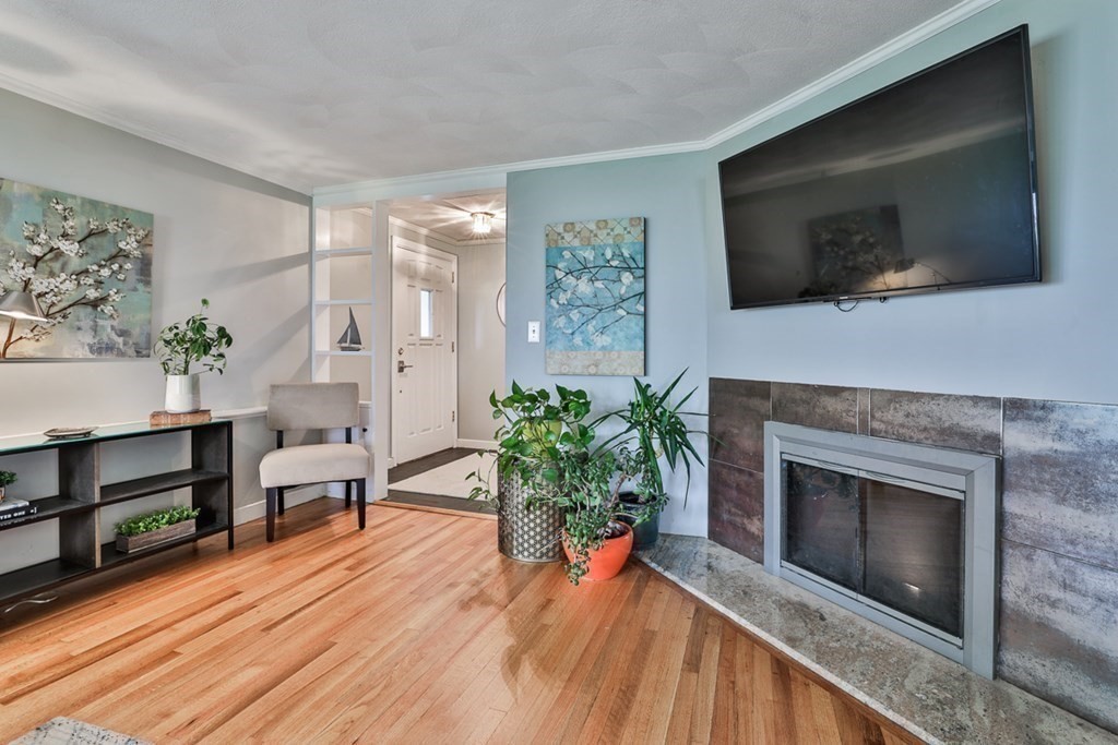 15 Woodale Road Lynn, MA 01904 - Photo 7 of 33 Gallery Image 7
