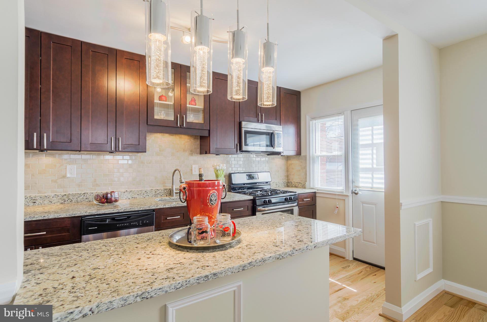3701 Ina Avenue Baltimore, MD 21206 - Photo 10 of 30 Kitchen