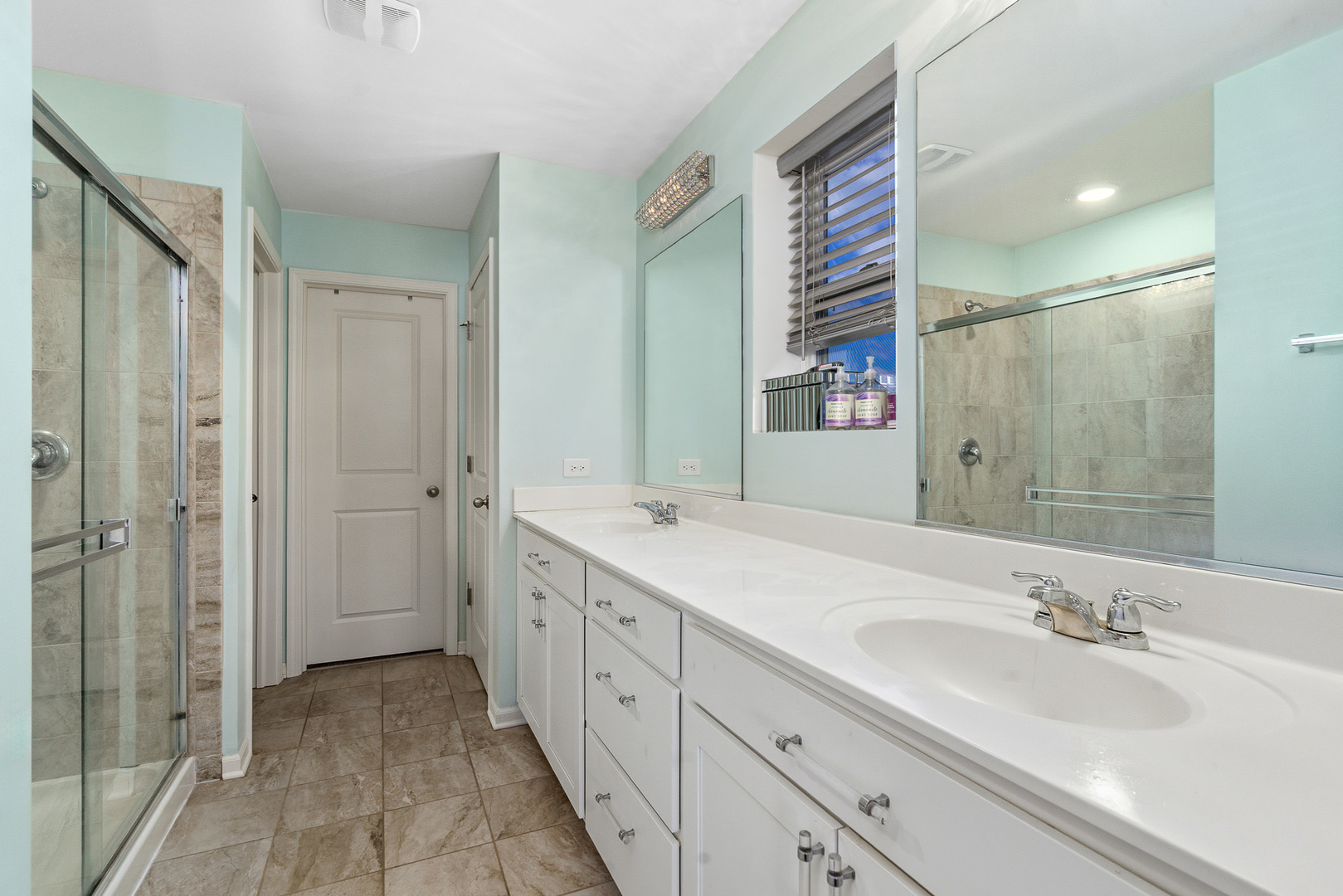 434 Stonebrook Drive Romeoville, IL 60446 - Photo 26 of 38 a bathroom with a double vanity sink mirror and double