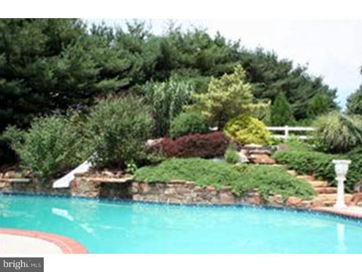 1282 Newark Road Toughkenamon, PA 19374 - Photo 3 of 15 Gallery Image 3