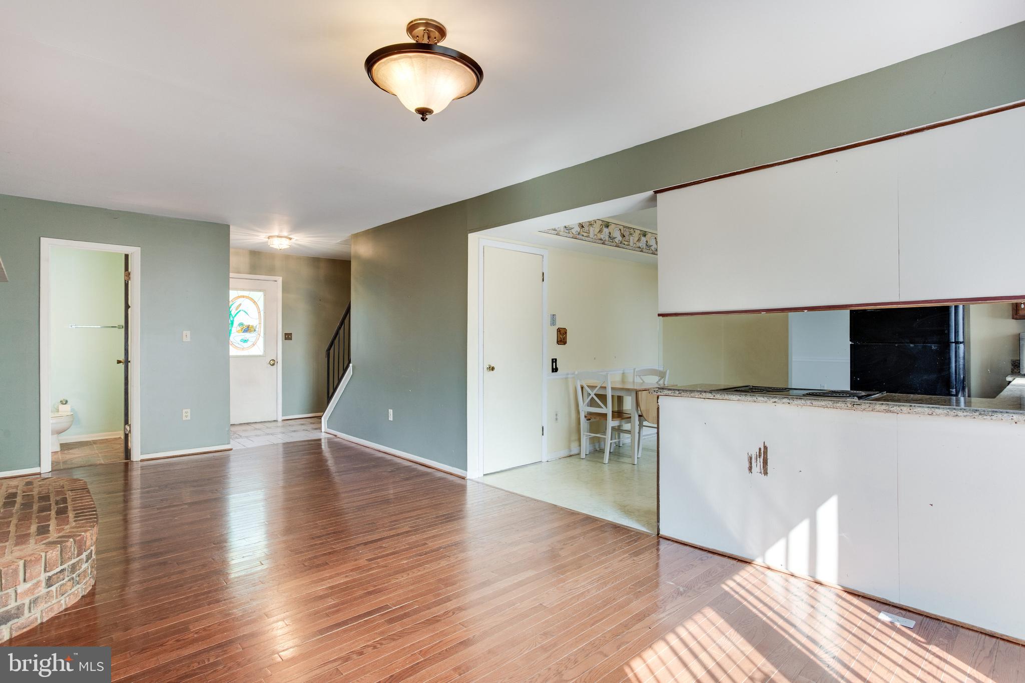 3067 Riverview Drive Riva, MD 21140 - Photo 4 of 62 Gallery Image 4