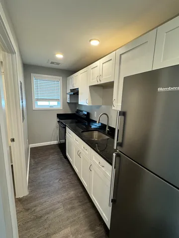 $1,699 | 10 Monarch Way, Unit 103, Portsmouth, NH 03801