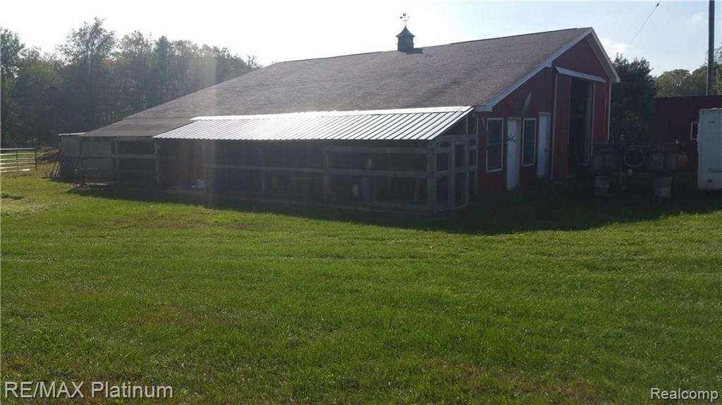 11025 Roberts Road Stockbridge, MI 49285 - Photo 26 of 30
