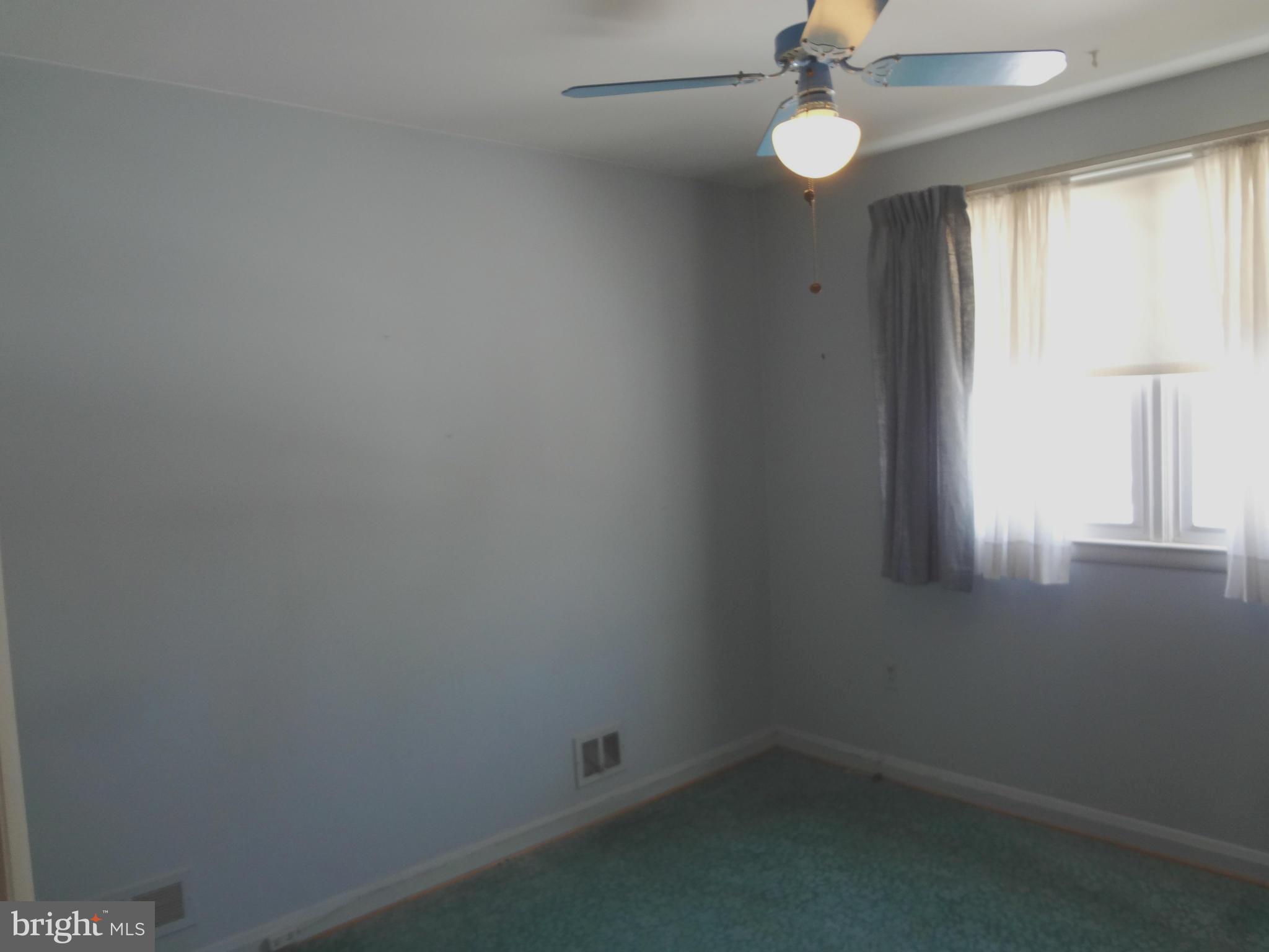 205 Rollingbrook Way Baltimore, MD 21228 - Photo 11 of 14 Bedroom