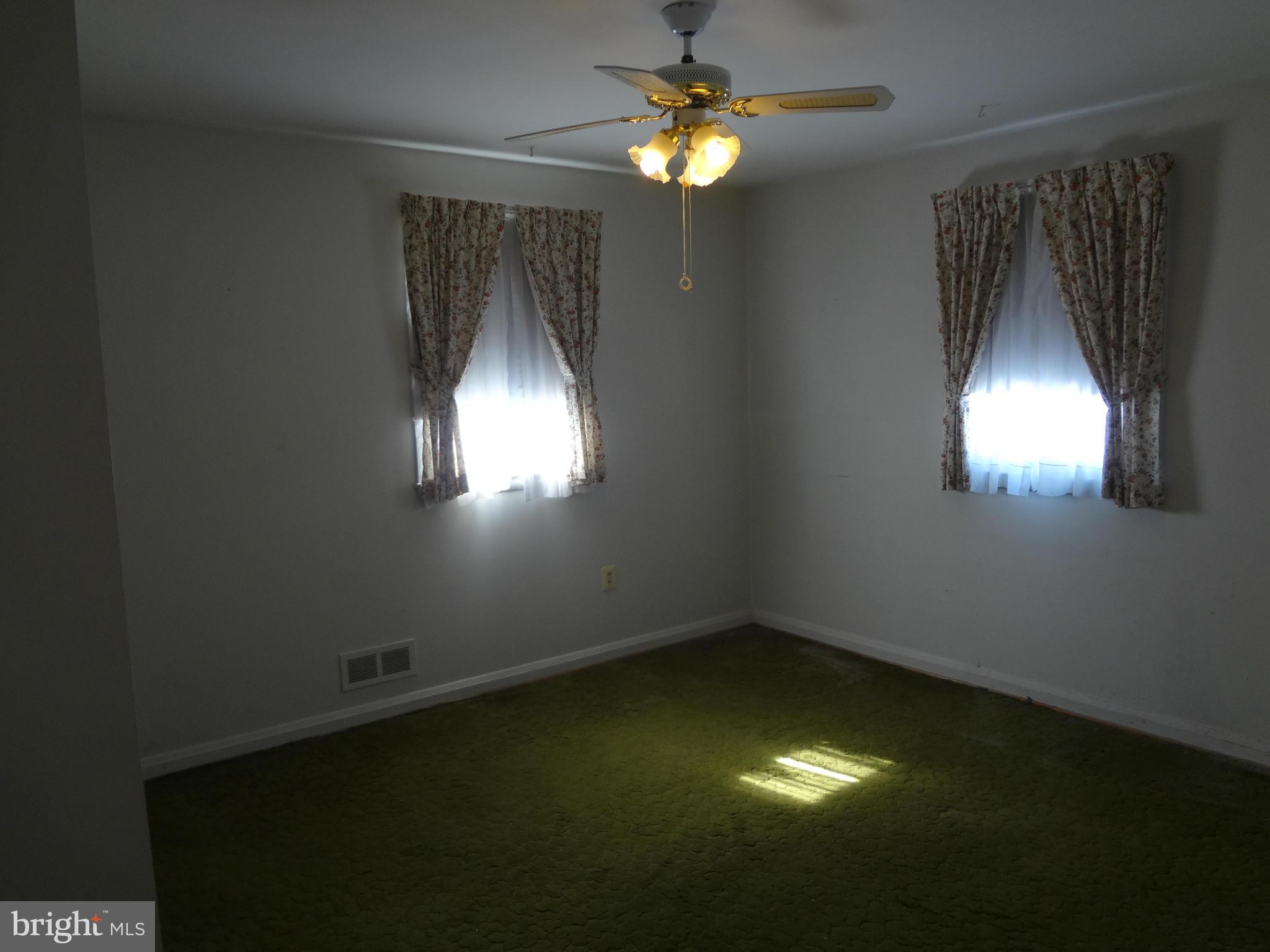 205 Rollingbrook Way Baltimore, MD 21228 - Photo 13 of 14 Bedroom