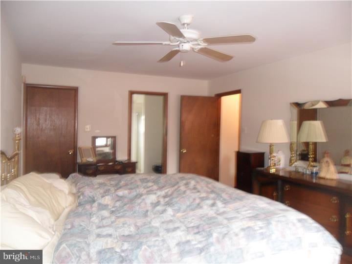 54 Freedom Road Sewell, NJ 08080 - Photo 14 of 17 Bedroom - Main