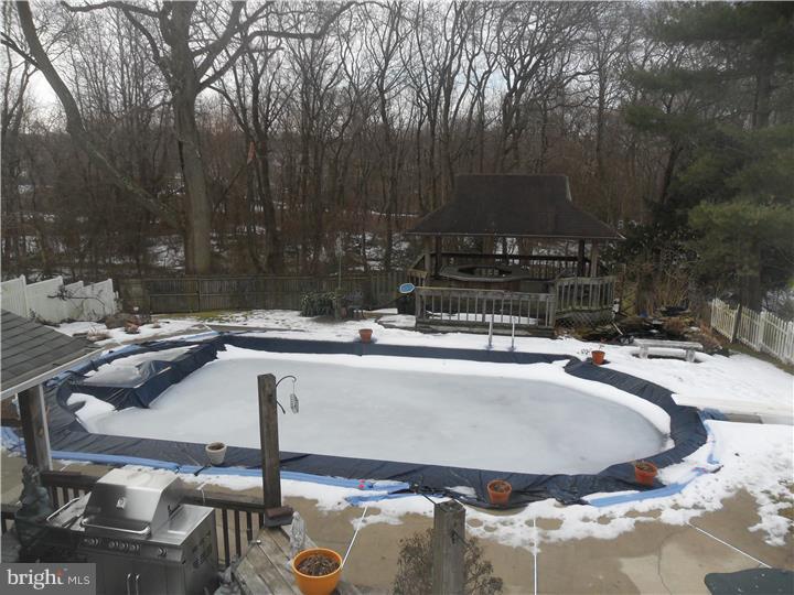54 Freedom Road Sewell, NJ 08080 - Photo 3 of 17 Pool