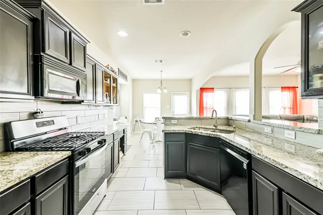 $362,000 | 405 Lake Line Drive, Alvin, TX 77511