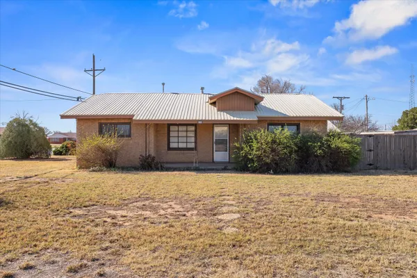 $136,000 | 1108 8th Street, Shallowater, TX 79363