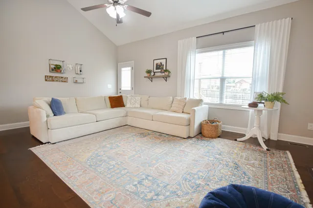 $1,800 | 2072 Jackie Lorraine Drive, Clarksville, TN 37042