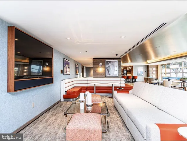 $345,000 | 717 South Christopher Columbus Boulevard, Unit 1404, Philadelphia, PA 19147