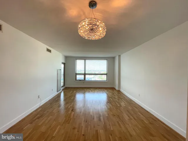 $345,000 | 717 South Christopher Columbus Boulevard, Unit 1404, Philadelphia, PA 19147