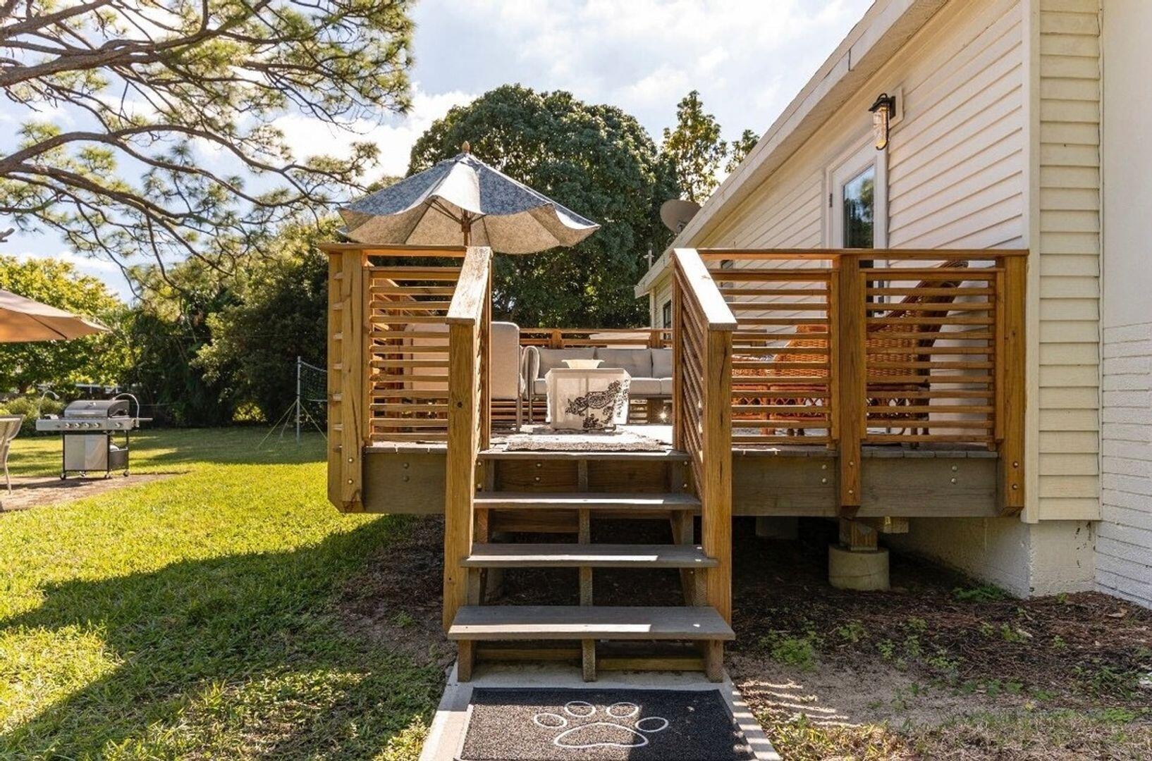 968 Allendale Road West Palm Beach, FL 33405 - Photo 4 of 8 private deck