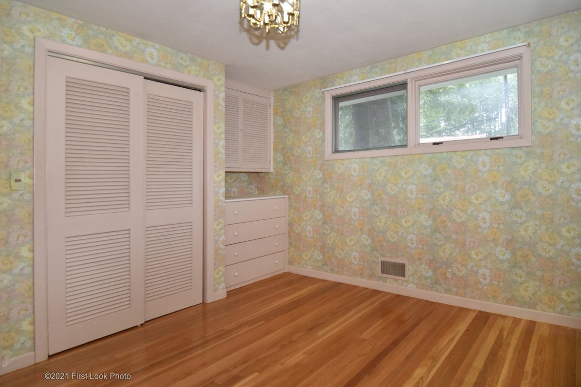 37 Cushing Road Warwick, RI 02888 - Photo 12 of 29