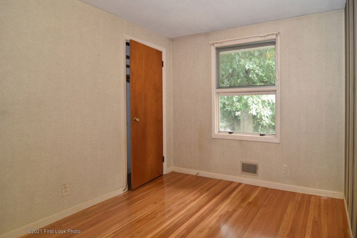 37 Cushing Road Warwick, RI 02888 - Photo 16 of 29