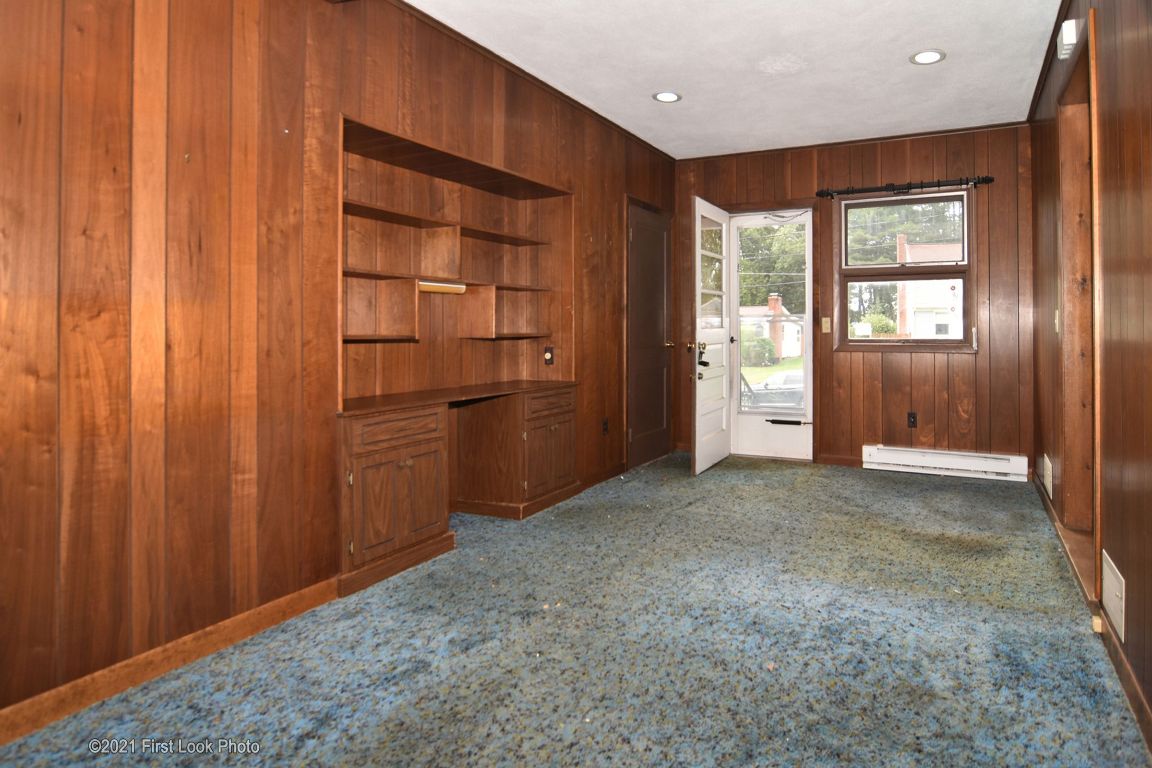 37 Cushing Road Warwick, RI 02888 - Photo 9 of 29