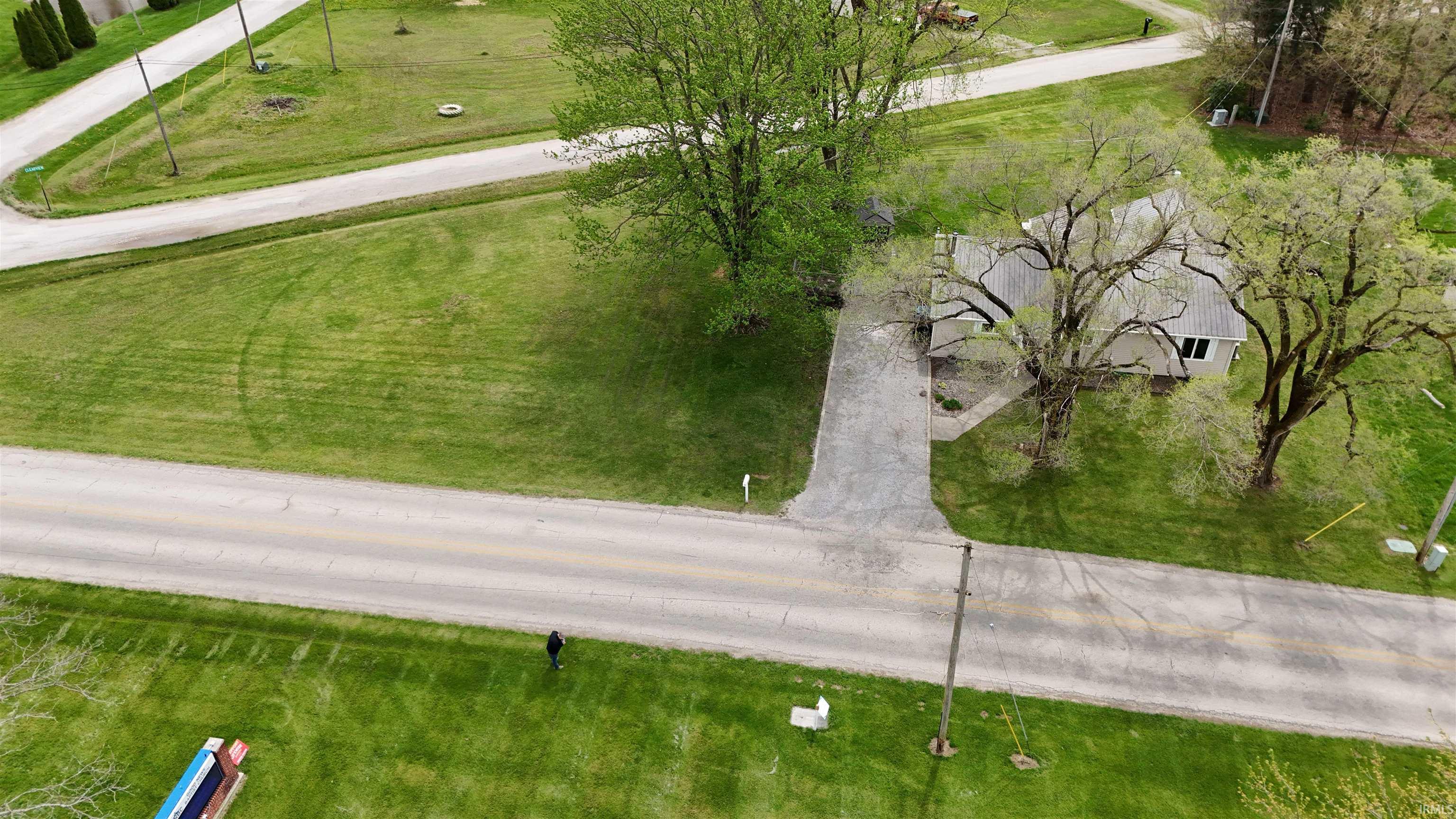 809 East Anderson Road Churubusco, IN 46723 - Photo 5 of 16 Gallery Image 5